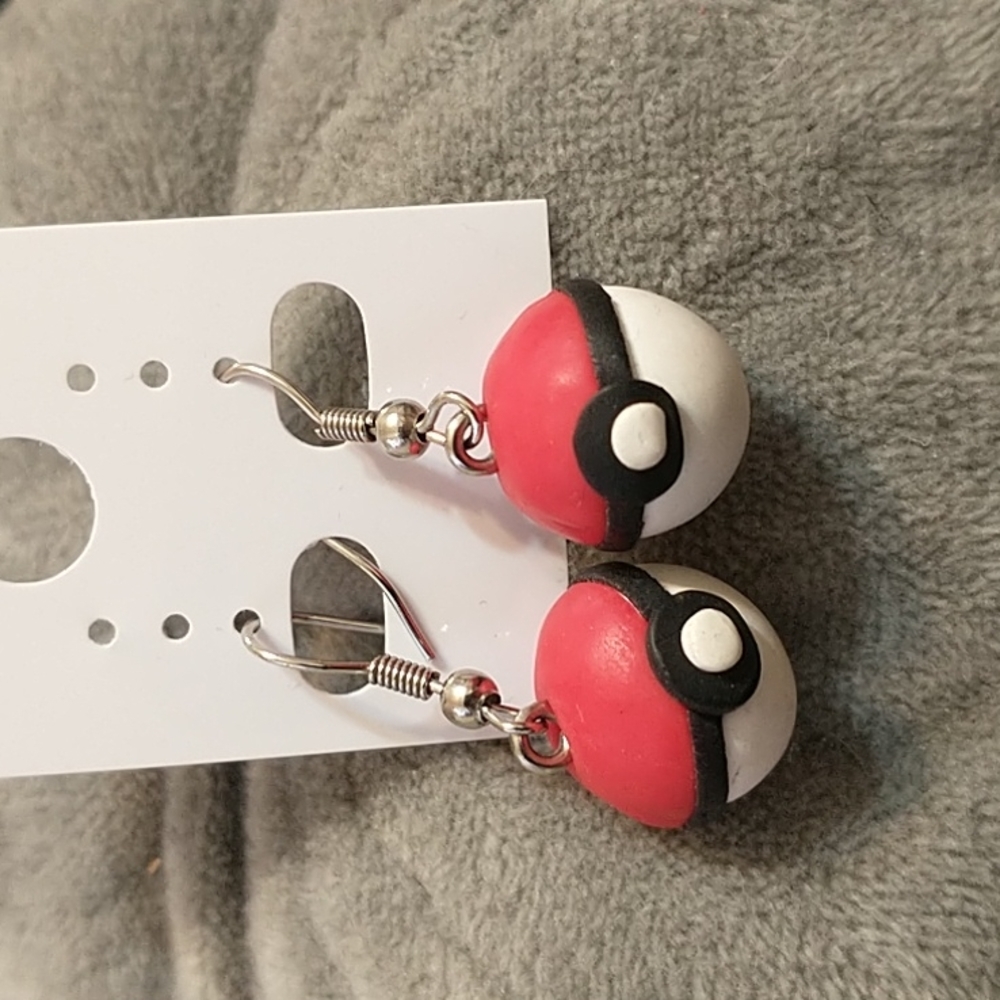 New Pokeball pokemon clay earrings